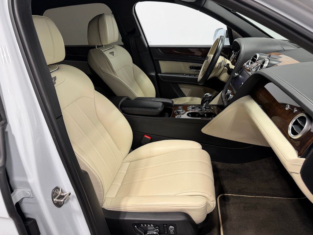2018 Bentley Bentayga W12 Signature AWD - 23012681 - 71