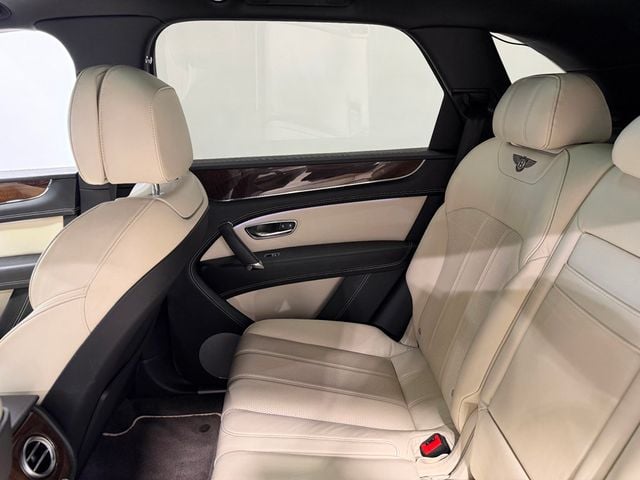 2018 Bentley Bentayga W12 Signature AWD - 23012681 - 7