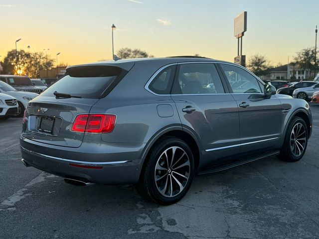 2018 Bentley Bentayga W12 Signature AWD - 22977457 - 4