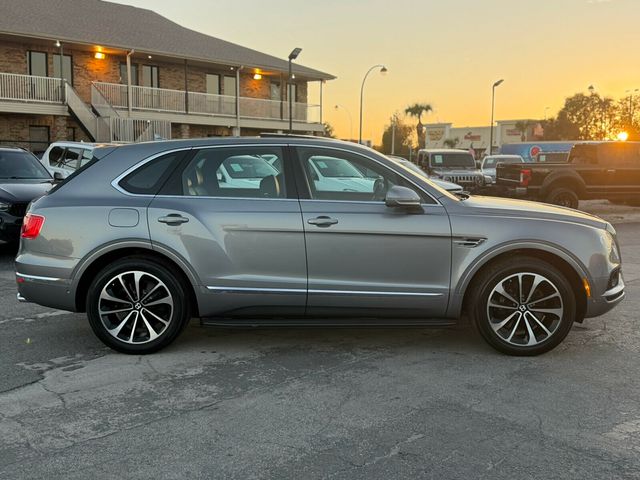 2018 Bentley Bentayga W12 Signature AWD - 22977457 - 5