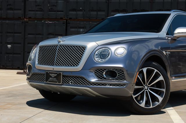 2018 Bentley Bentayga W12 Signature AWD - 23032669 - 39