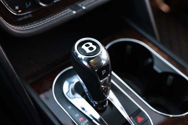 2018 Bentley Bentayga W12 Signature AWD - 23032669 - 50