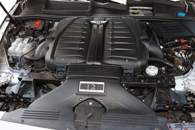2018 Bentley Bentayga W12 Signature AWD - 23032669 - 69