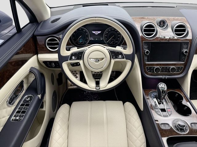 2018 Bentley Bentayga W12 Signature AWD - 23013239 - 9