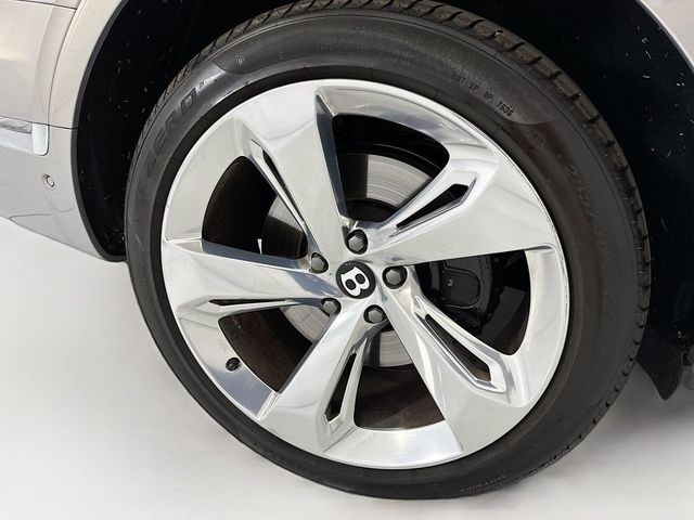 2018 Bentley Bentayga W12 Signature AWD - 23013239 - 31