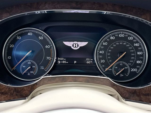 2018 Bentley Bentayga W12 Signature AWD - 23013239 - 32