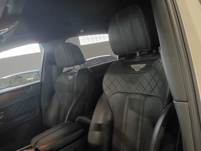 2018 Bentley Bentayga W12 Signature AWD Florida SUV - 23091809 - 14