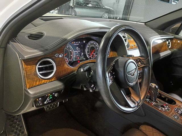 2018 Bentley Bentayga W12 Signature AWD Florida SUV - 23091809 - 15