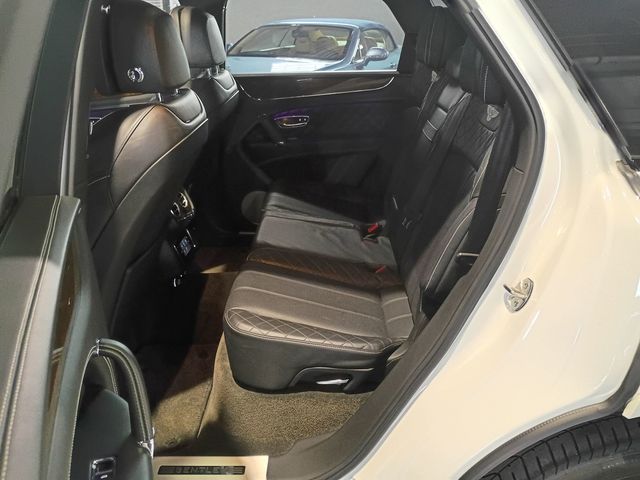 2018 Bentley Bentayga W12 Signature AWD Florida SUV - 23091809 - 27