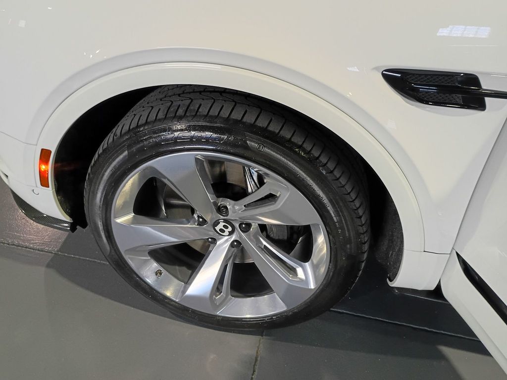 2018 Bentley Bentayga W12 Signature AWD Florida SUV - 23091809 - 45