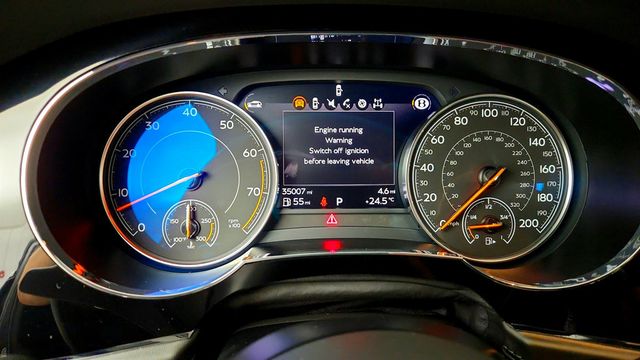 2018 Bentley Bentayga W12 Signature AWD w/ All Terrain Spec & Dynamic Ride Control - 23075473 - 17