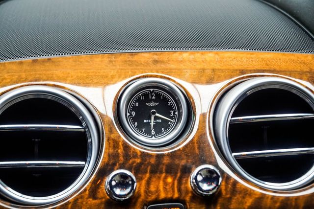2018 Bentley Flying Spur V8 S Sedan - 23019726 - 29