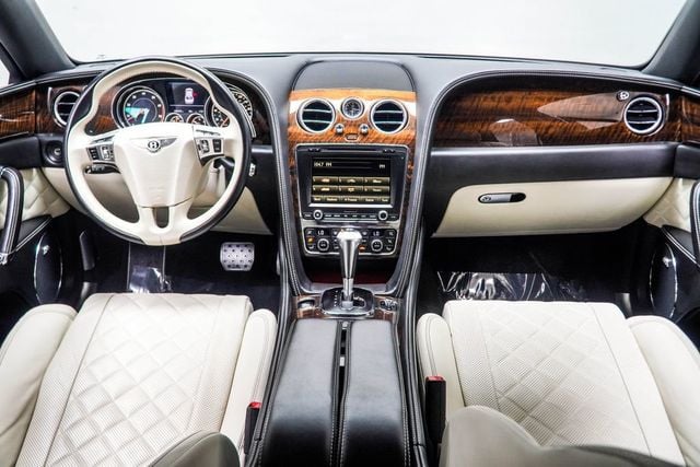 2018 Bentley Flying Spur V8 S's photo