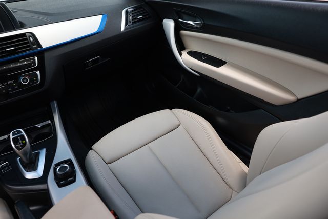 2018 BMW 2 Series M240i - 23041090 - 22