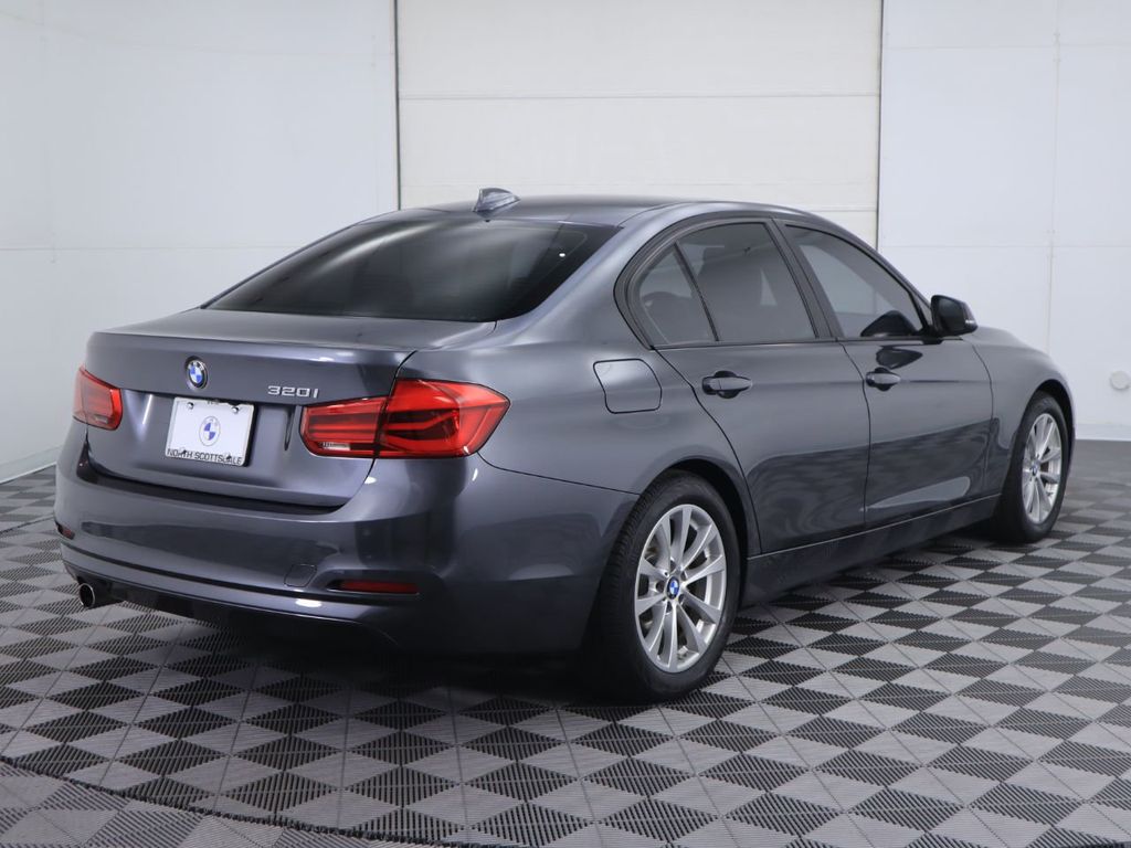 18 Used Bmw 3 Series 3i At Penskecars Com Serving Bloomfield Hills Mi Iid