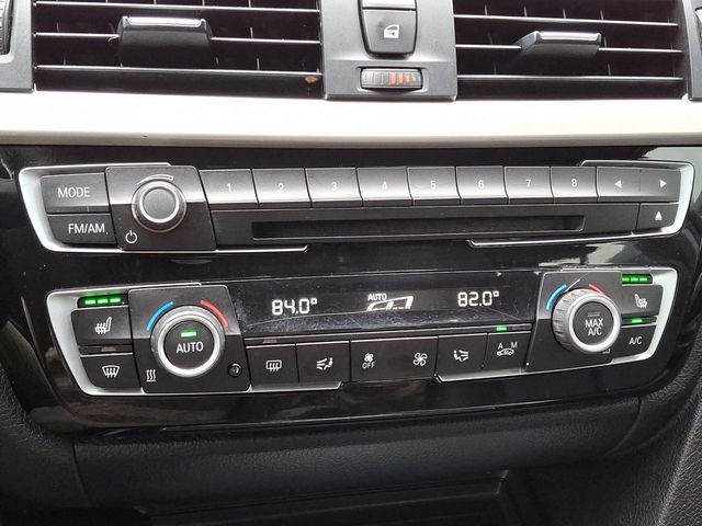 2018 BMW 3 Series 320i xDrive - 22764058 - 17