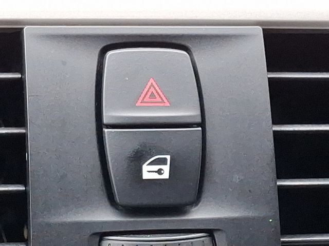 2018 BMW 3 Series 320i xDrive - 22764058 - 26