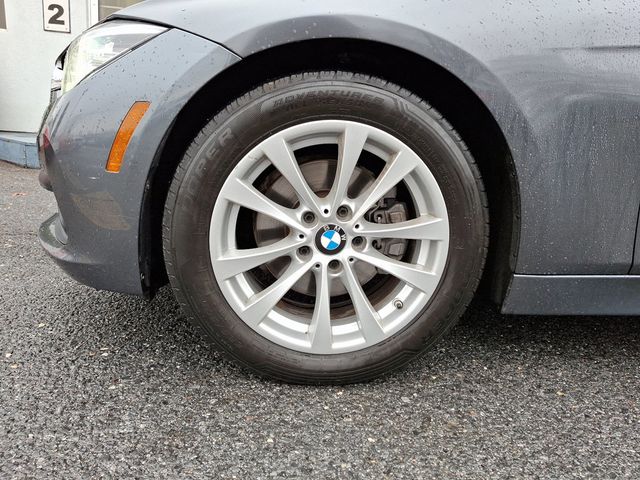 2018 BMW 3 Series 320i xDrive - 22764058 - 7