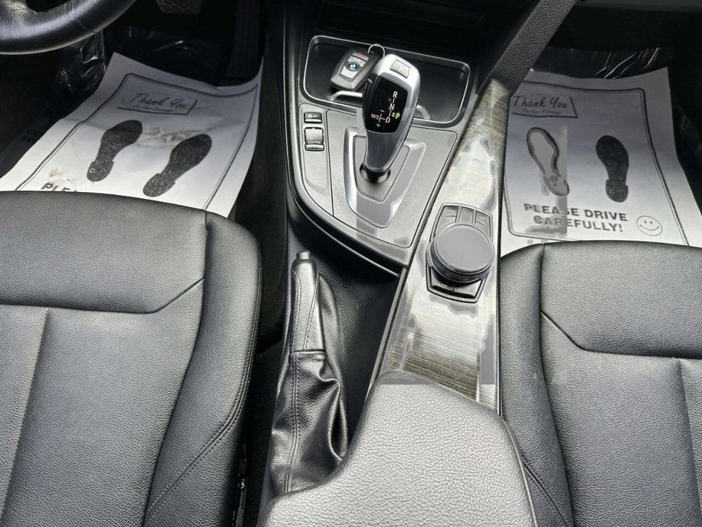 2018 BMW 3 Series 320i xDrive - 23003224 - 17