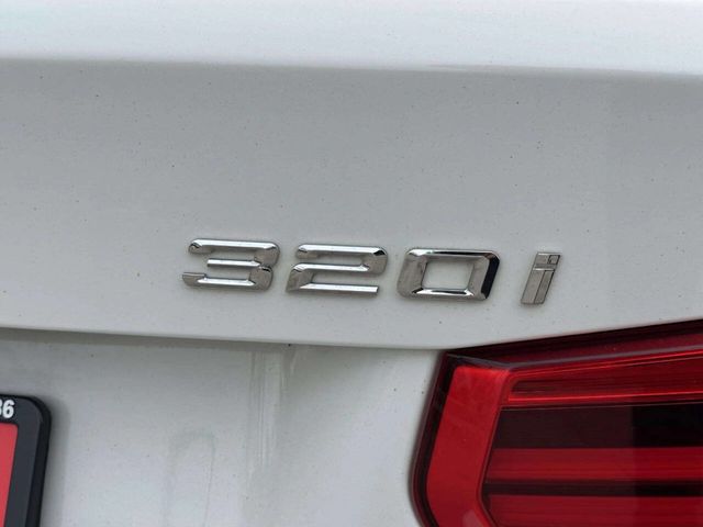 2018 BMW 3 Series 320i xDrive - 23003224 - 33