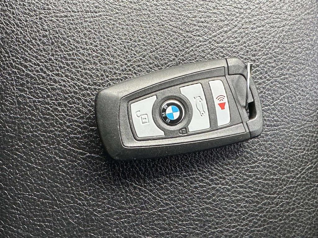 2018 BMW 3 Series 320i xDrive - 23003224 - 35