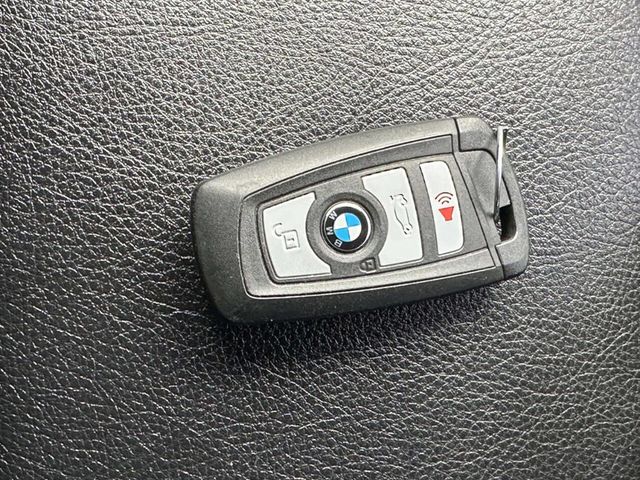 2018 BMW 3 Series 320i xDrive - 23003224 - 35