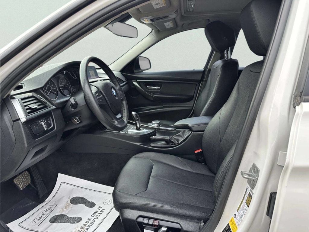 2018 BMW 3 Series 320i xDrive - 23003224 - 8