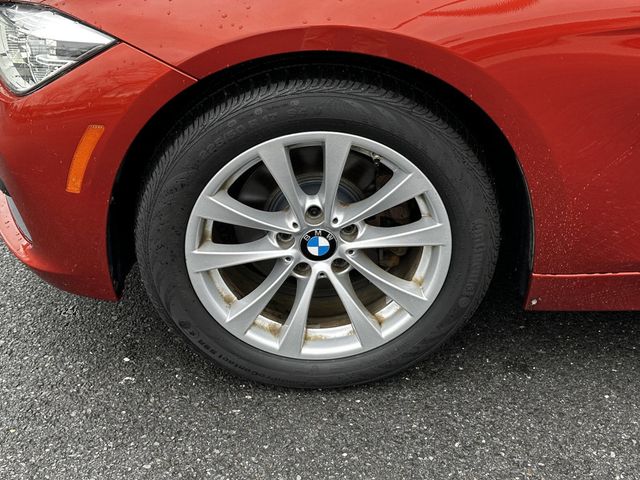 2018 BMW 3 Series 320i xDrive - 22344249 - 9