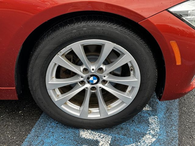 2018 BMW 3 Series 320i xDrive - 22344249 - 12