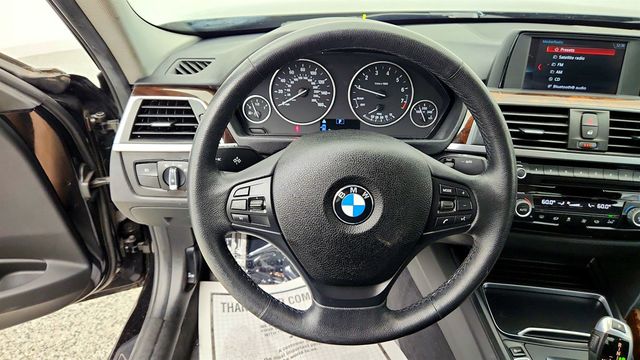 2018 BMW 3 Series 320i xDrive Sedan w/ Convenience Pkg, Heated Seats & Burl Walnut - 23029276 - 13
