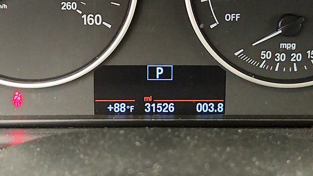 2018 BMW 3 Series 320i xDrive Sedan w/ Convenience Pkg, Heated Seats & Burl Walnut - 23029276 - 15