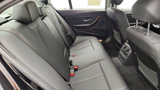 2018 BMW 3 Series 320i xDrive Sedan w/ Convenience Pkg, Heated Seats & Burl Walnut - 23029276 - 22