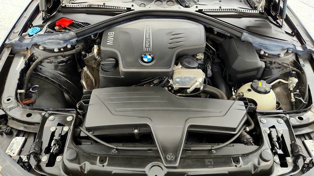 2018 BMW 3 Series 320i xDrive Sedan w/ Convenience Pkg, Heated Seats & Burl Walnut - 23029276 - 26