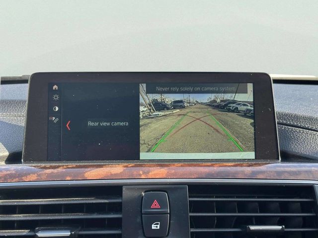 2018 BMW 3 Series 330e iPerformance Plug-In Hybrid - 22968397 - 25