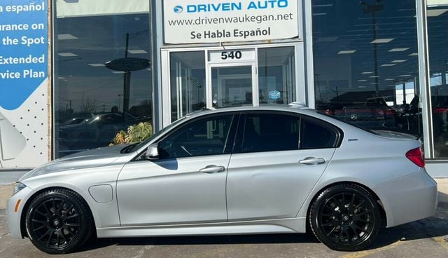 2018 BMW 3 Series 330e iPerformance Plug-In Hybrid - 22763289 - 2