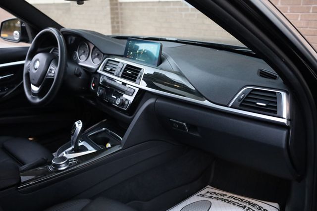 2018 BMW 3 Series 330e iPerformance Plug-In Hybrid - 22958424 - 21