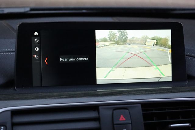 2018 BMW 3 Series 330e iPerformance Plug-In Hybrid - 22958424 - 31