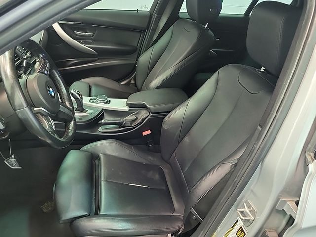 2018 BMW 3 Series 330i xDrive - 22914065 - 1