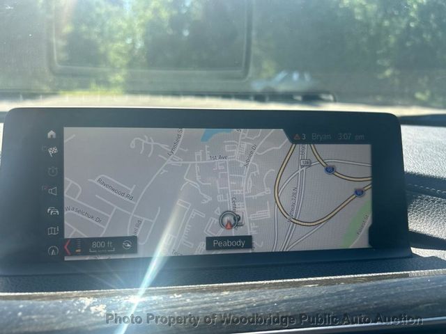 2018 BMW 3 Series 330i xDrive - 23065115 - 12