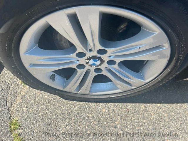 2018 BMW 3 Series 330i xDrive - 23065115 - 13