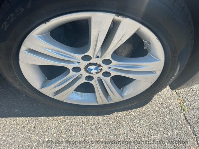 2018 BMW 3 Series 330i xDrive - 23065115 - 14