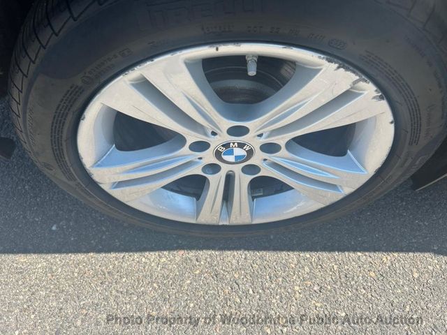 2018 BMW 3 Series 330i xDrive - 23065115 - 16