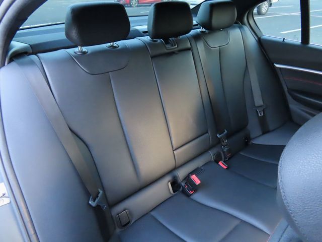 2018 BMW 3 Series 330i xDrive - 22969104 - 26