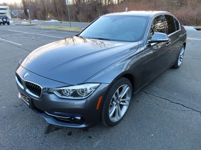 2018 BMW 3 Series 330i xDrive - 22969104 - 3