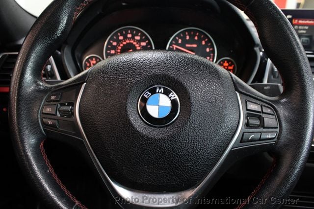 2018 BMW 3 Series 330i xDrive - 22483752 - 19