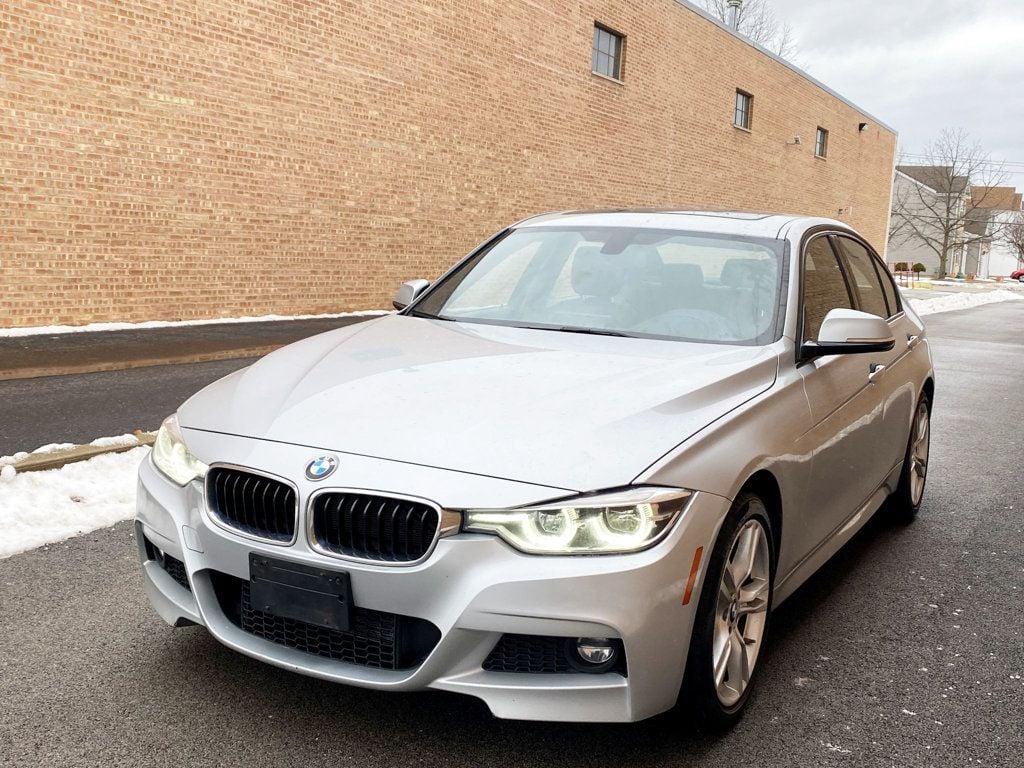 2018 BMW 3 Series 330i xDrive - 22979541 - 1