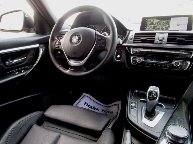2018 BMW 3 Series 330i xDrive - 23093948 - 18
