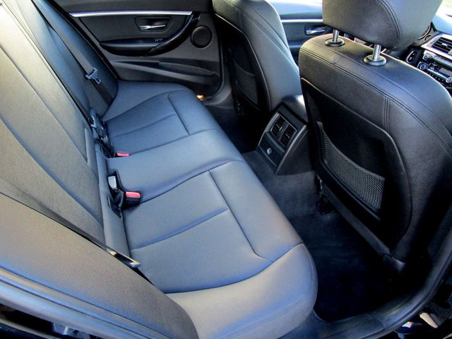 2018 BMW 3 Series 330i xDrive - 23099669 - 17