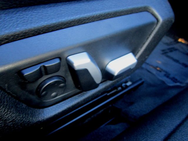 2018 BMW 3 Series 330i xDrive - 23099669 - 31