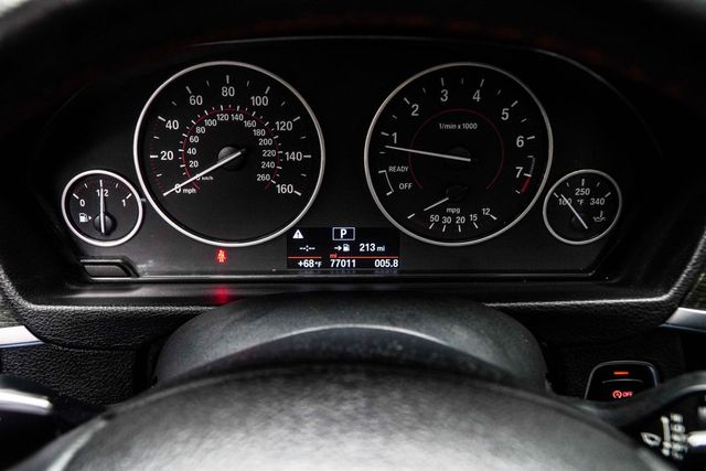 2018 BMW 3 Series 330i xDrive - 23005914 - 30